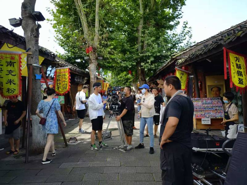 革吉县产品视频拍摄技术升级：AI与三维动画深度融合